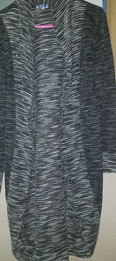 ❗️Sale❗️3 for 20❗️ Gray cardigan